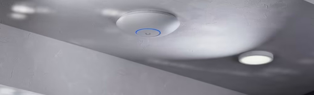 ACCESS POINT UBIQUITI U7-LR LONG-RANGE,WIFi 7, 2.5 GbE, PoE, 300 UTENTI - Img 3